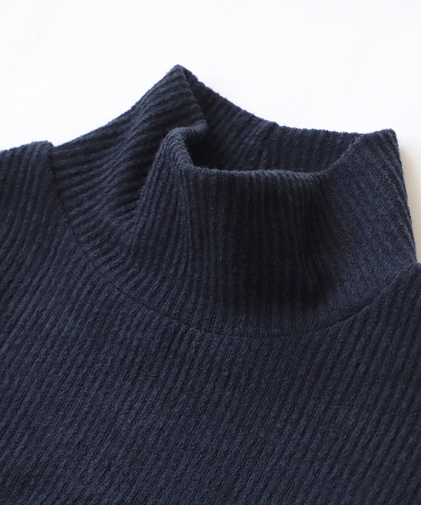 Layered Blading Color Knit Men’s