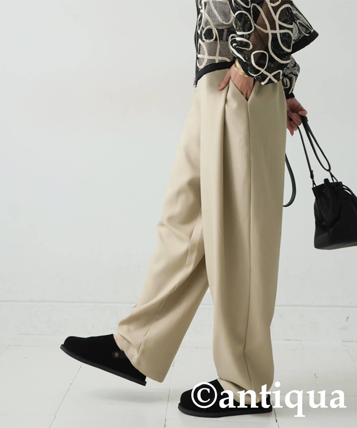 Tuck Design Pants Ladies