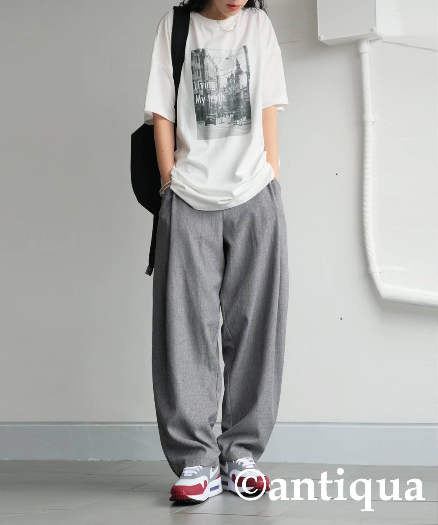 Tuck Design Pants Ladies