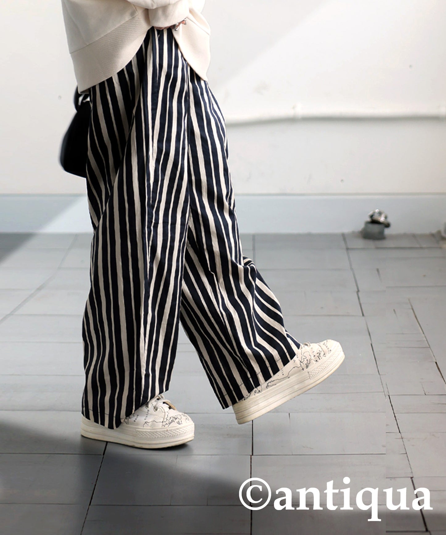 Striped Tuck Pants Ladies