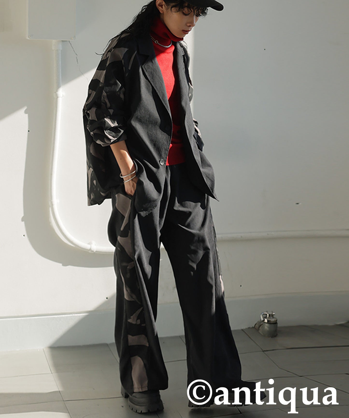 Pattern Switching Jacket Ladies