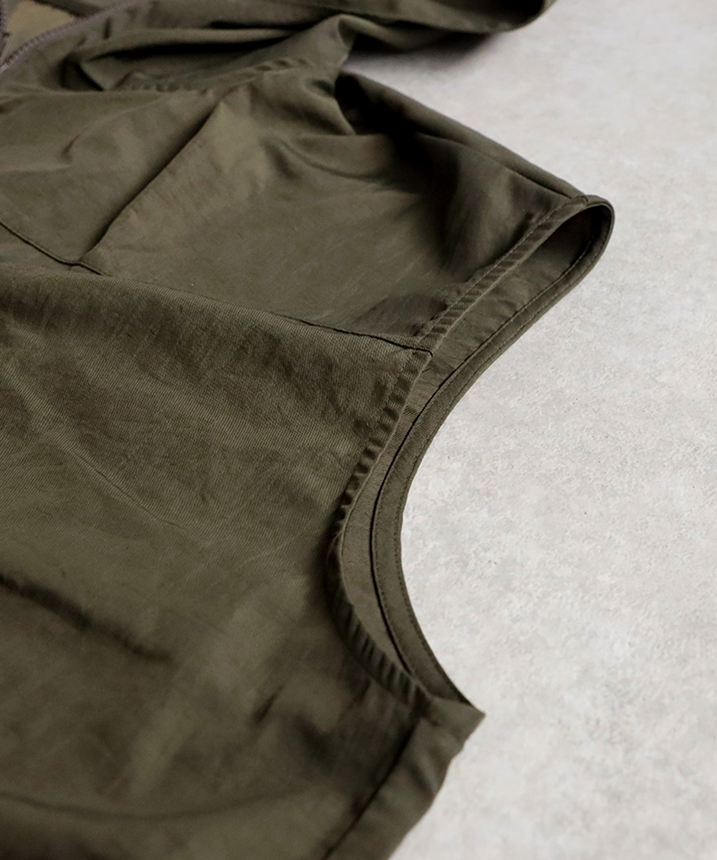 Men's Asymmetric Zip Vest