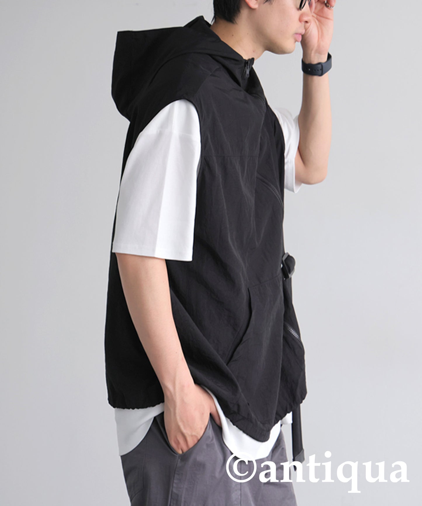 Men's Asymmetric Zip Vest