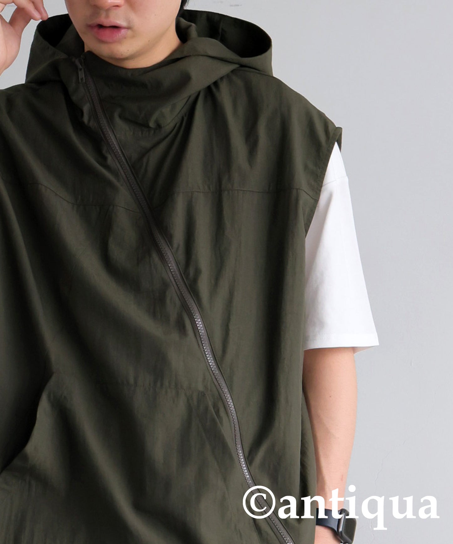 Men's Asymmetric Zip Vest