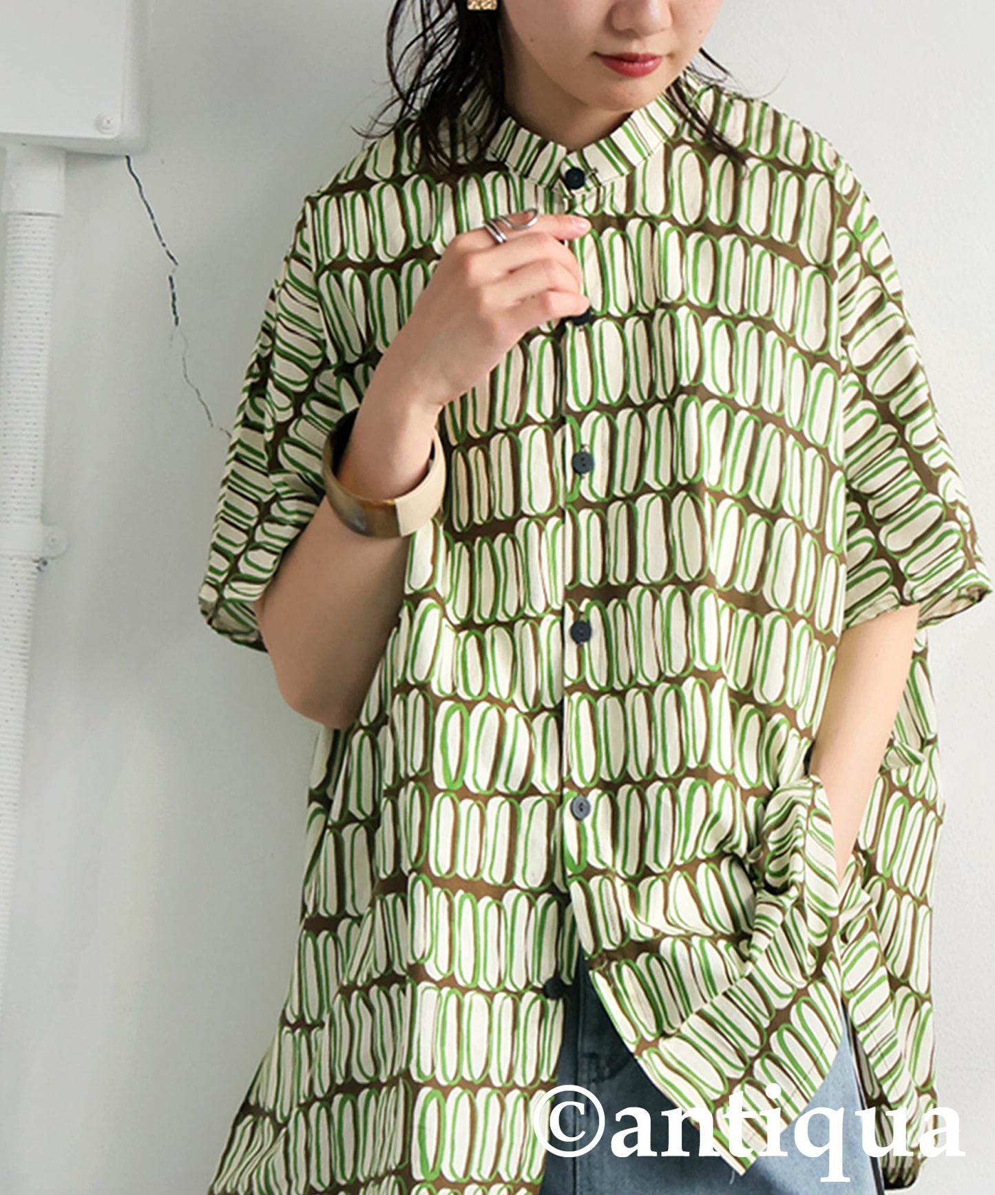 Ladies Retro Print Shirt