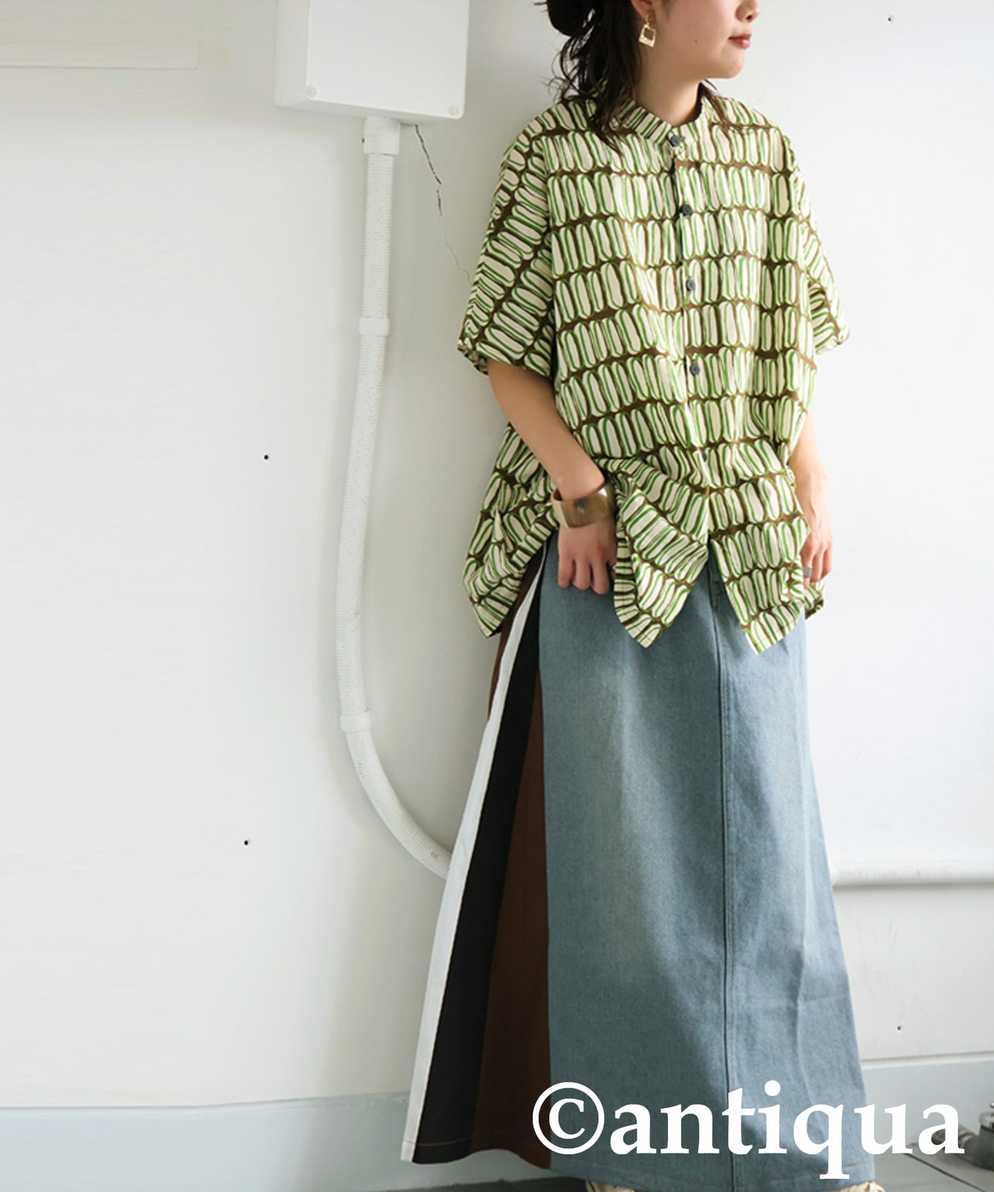 Ladies Retro Print Shirt