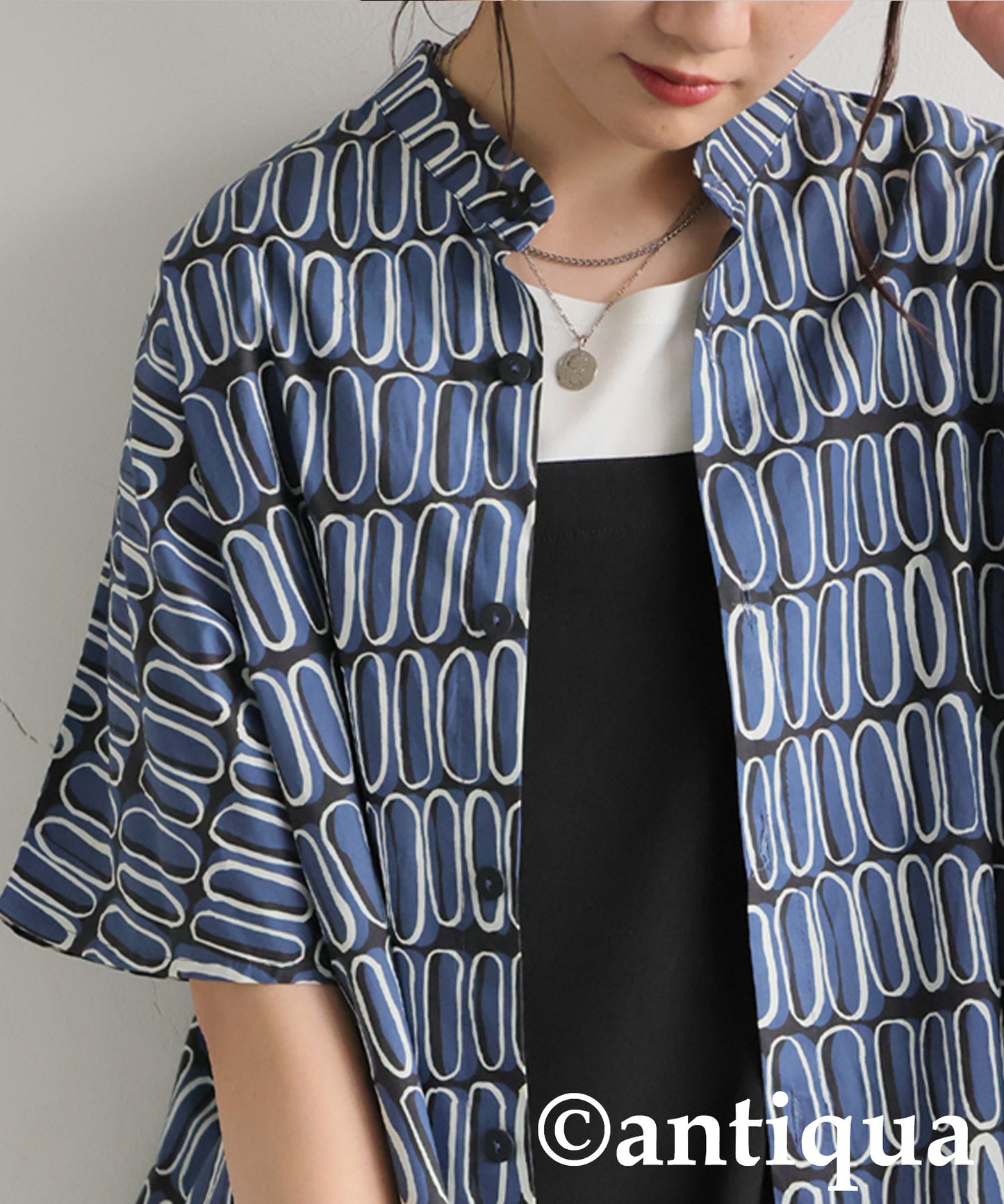 Ladies Retro Print Shirt