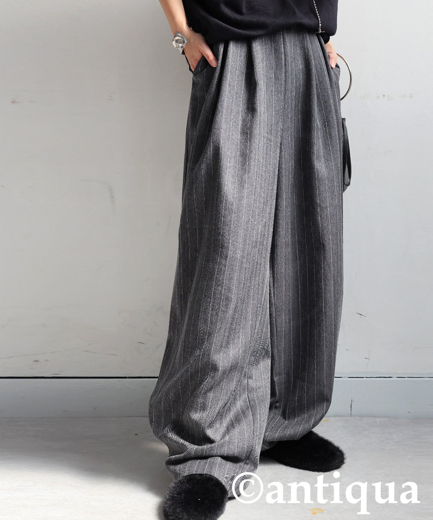 Herringbone Pattern Tuck Wide Pants Ladies