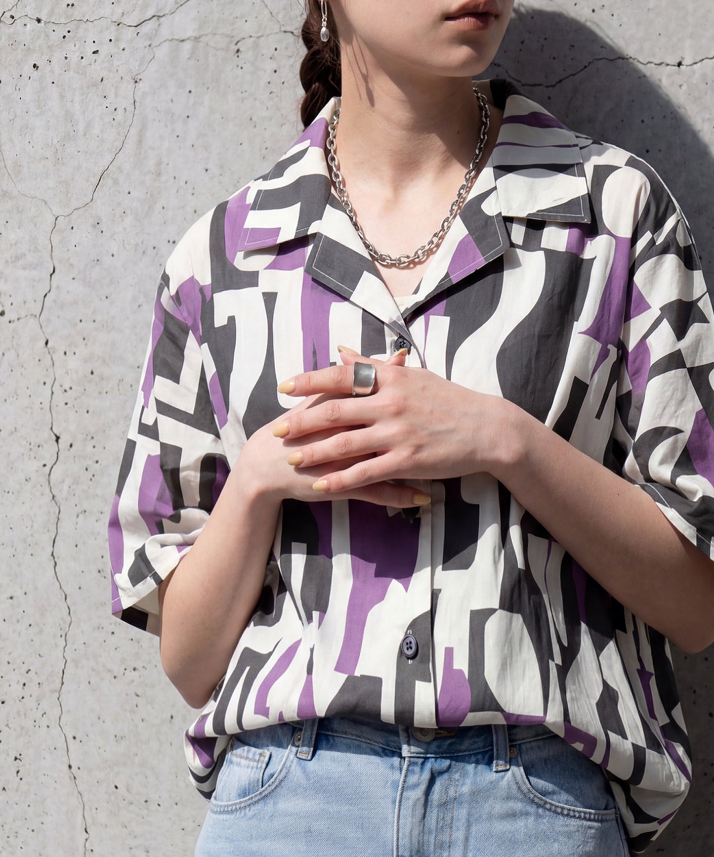 Open-Collar Retro-Patterned Shirt Ladies