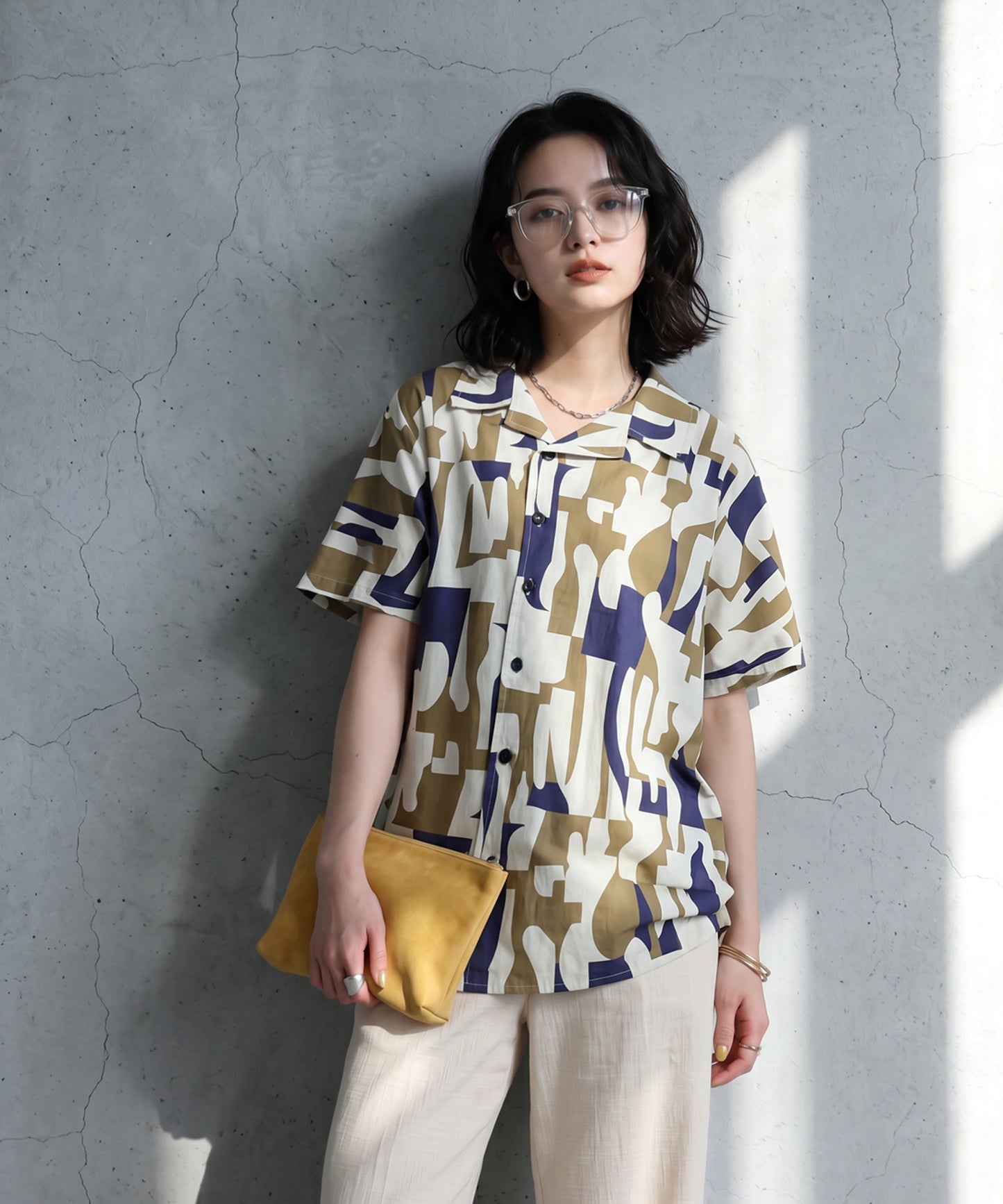 Open-Collar Retro-Patterned Shirt Ladies