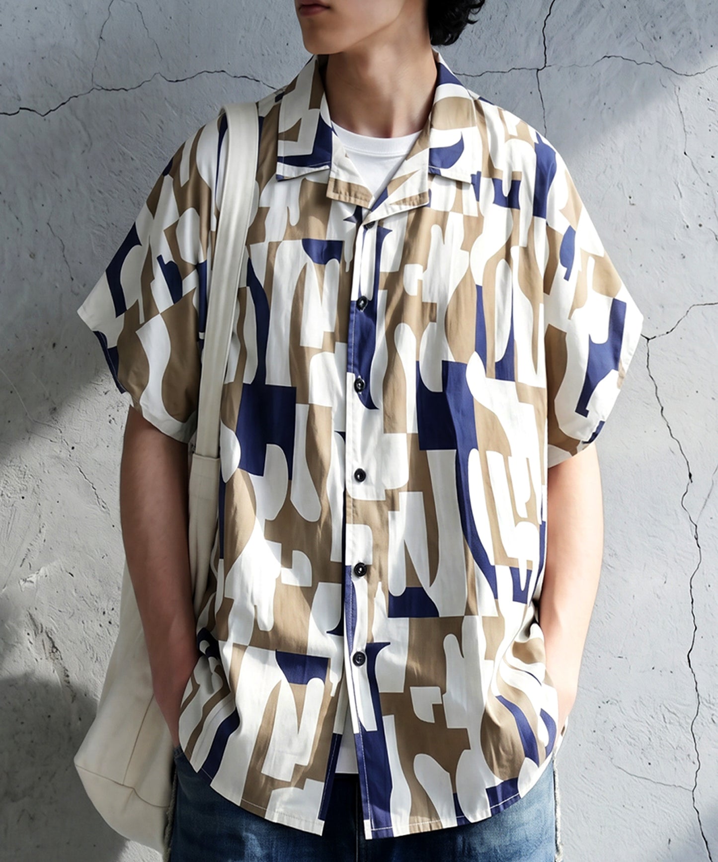 Open-Collar Retro-Patterned Shirt Men’s