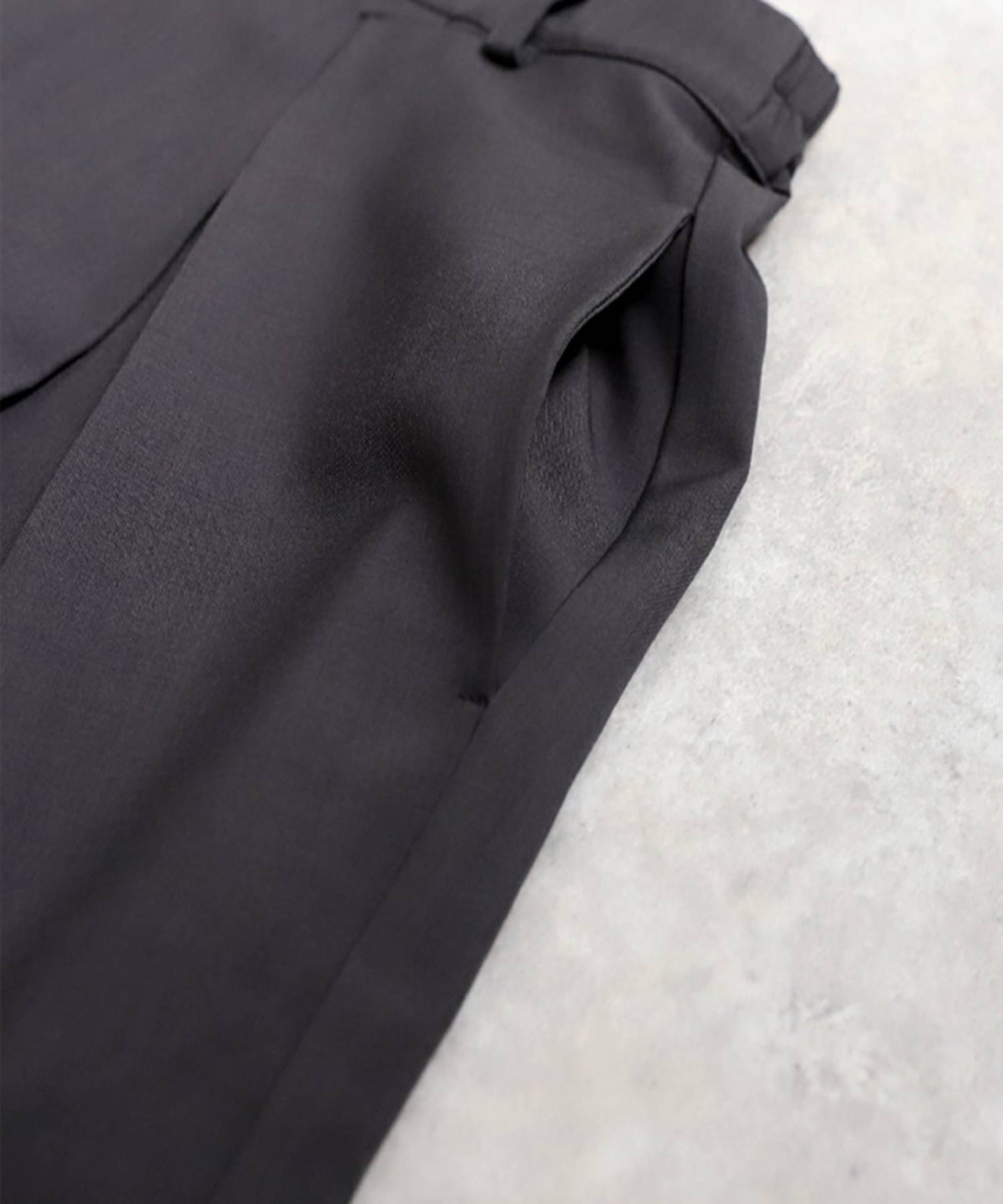 Men's Tuck Wide Pants