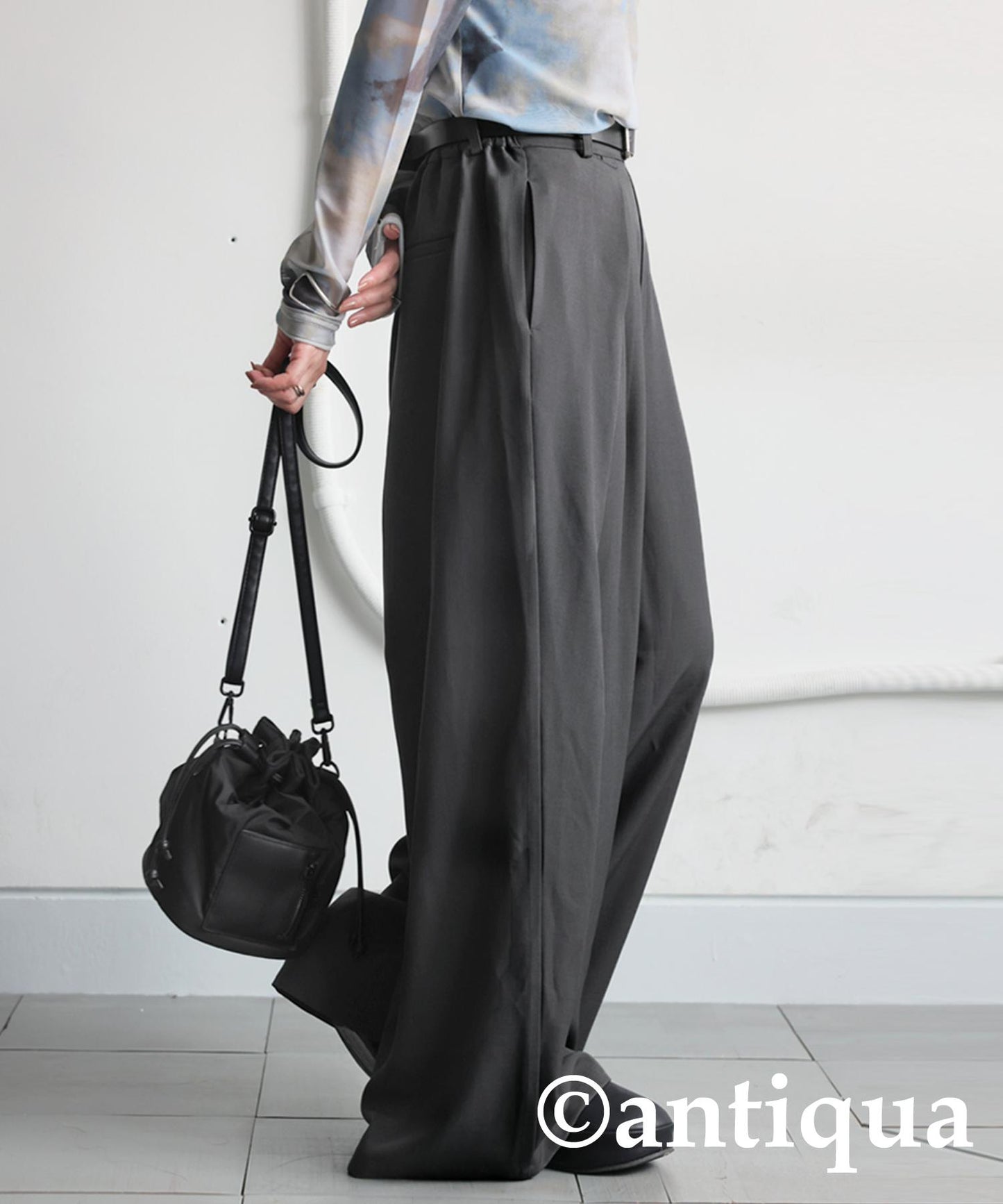 Tuck Wide Pants Ladies