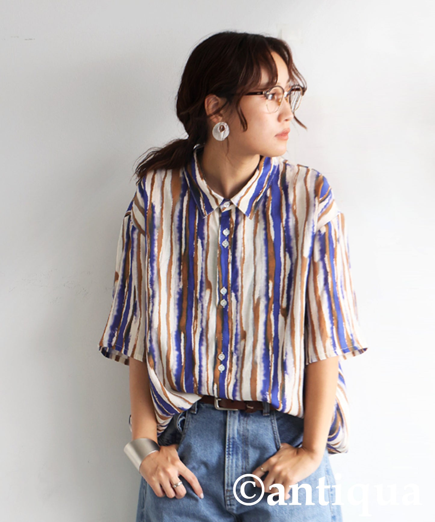 Ladies Nuanced Pattern Shirt