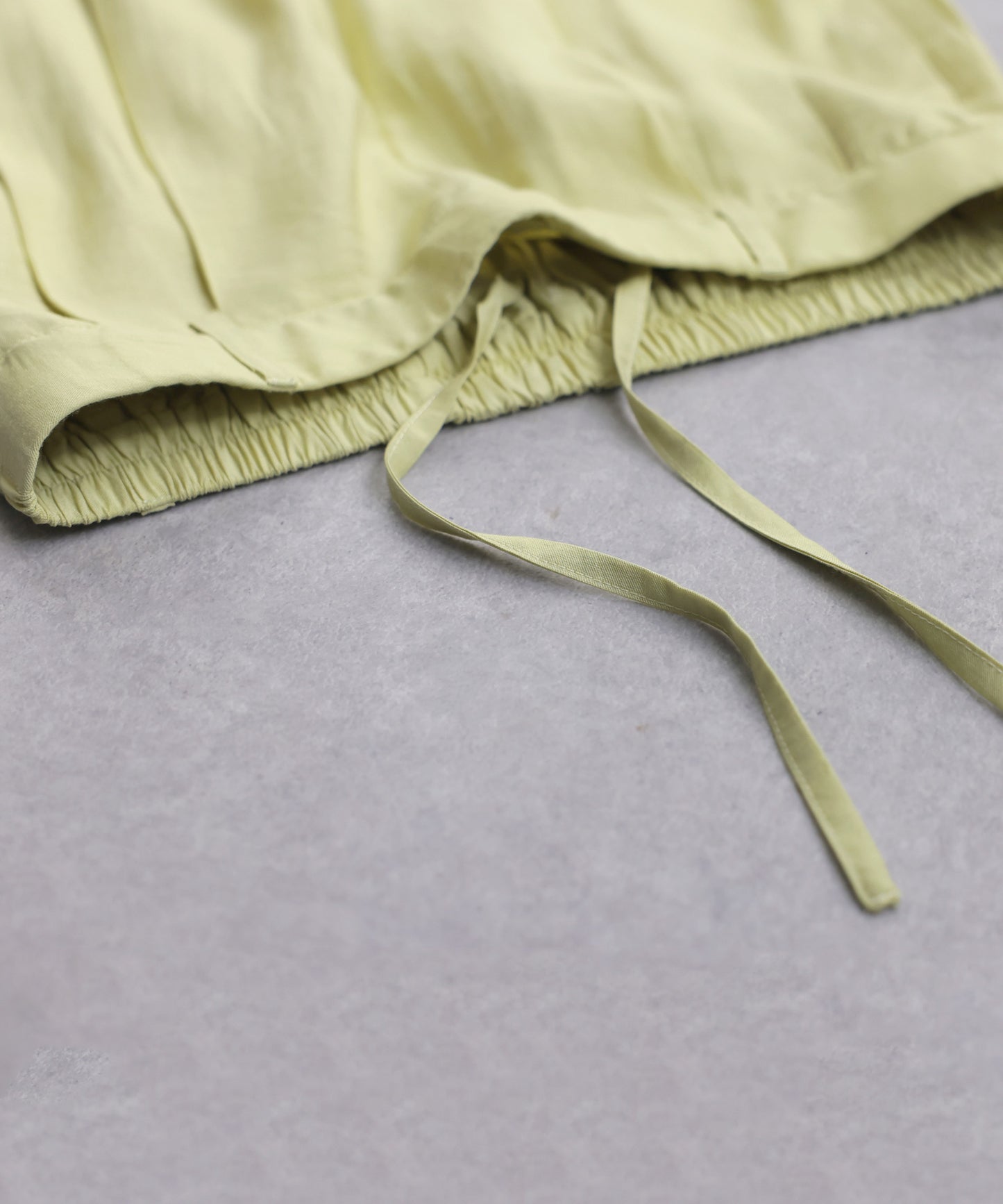 Wide-Pleated Pants Ladies