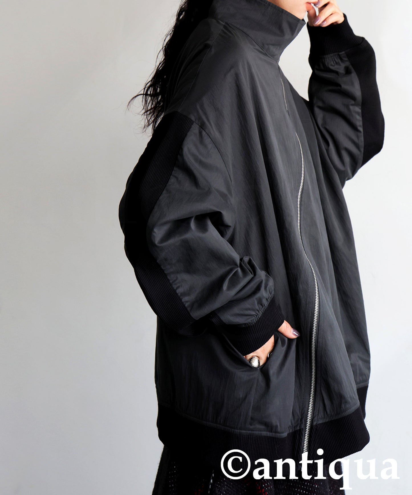 Diagonal Zip Color-Block Line Blouson Ladies