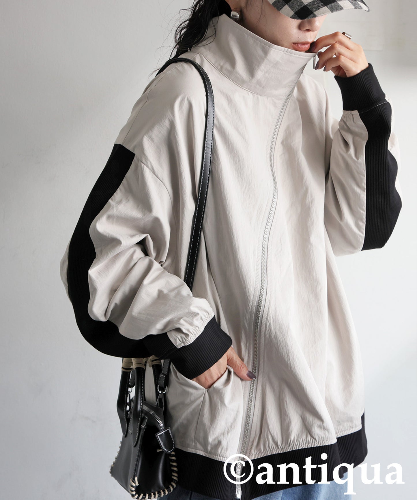 Diagonal Zip Color-Block Line Blouson Ladies