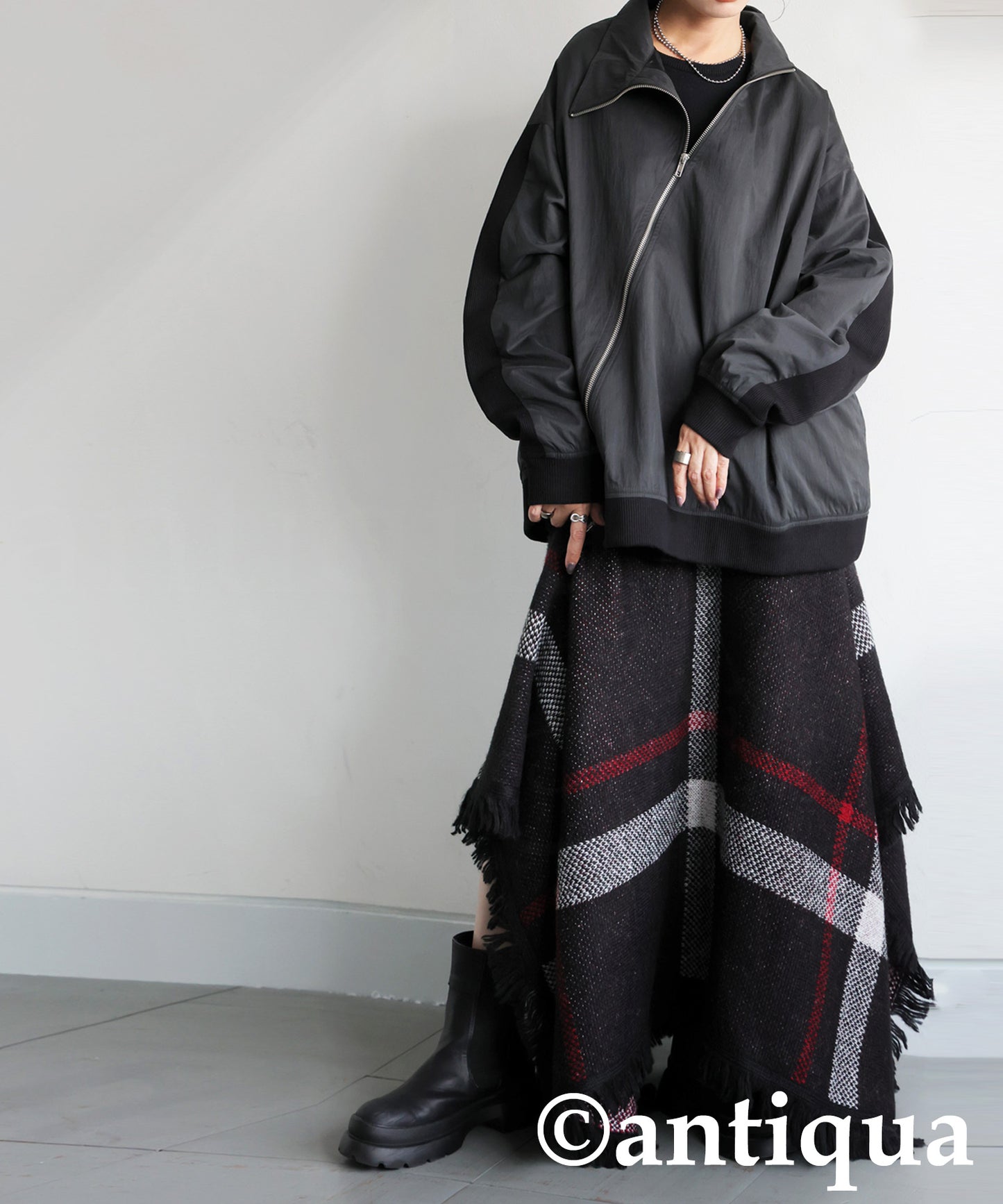 Diagonal Zip Color-Block Line Blouson Ladies