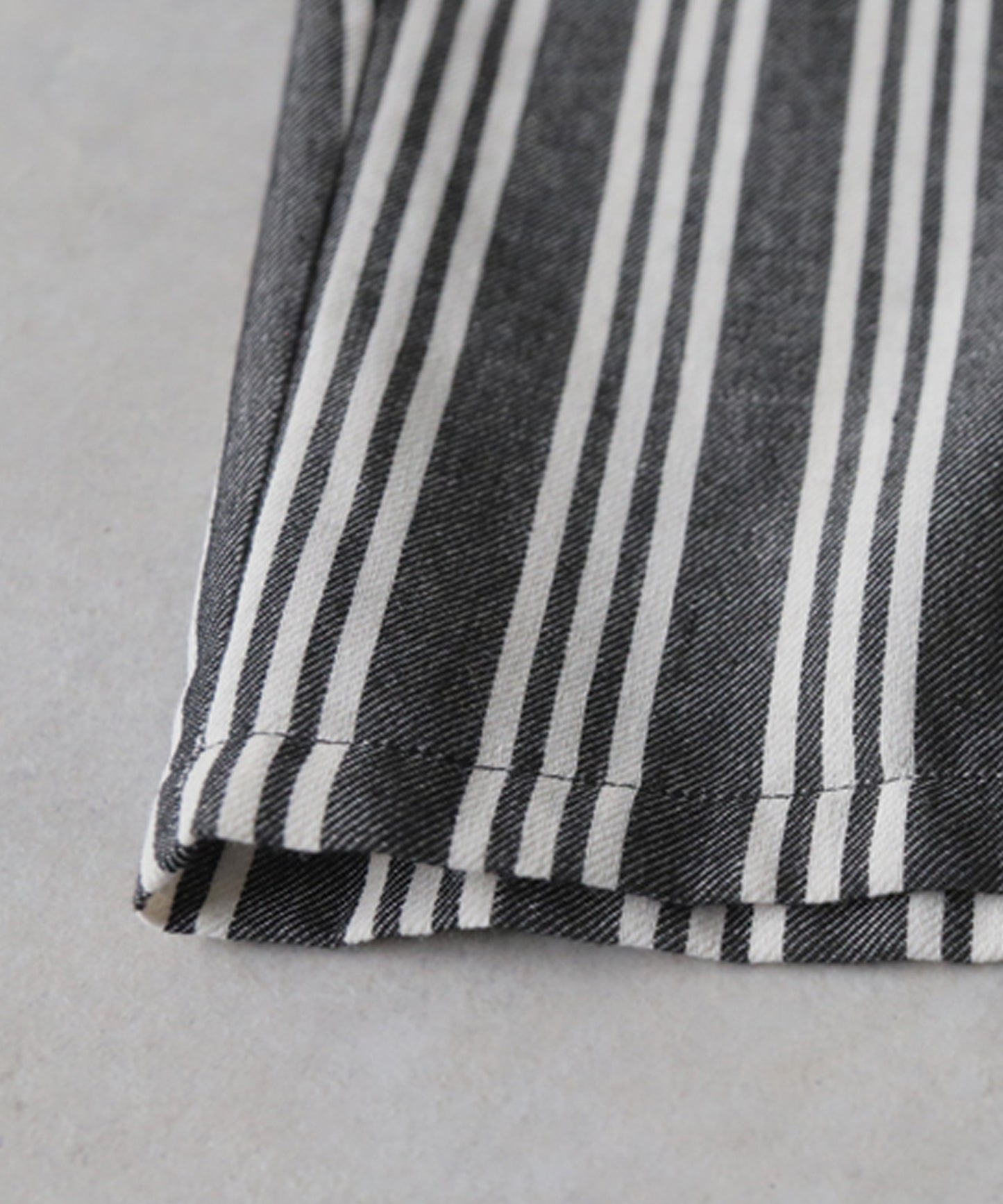 Striped Wide-Leg Pants With Pleats Ladies