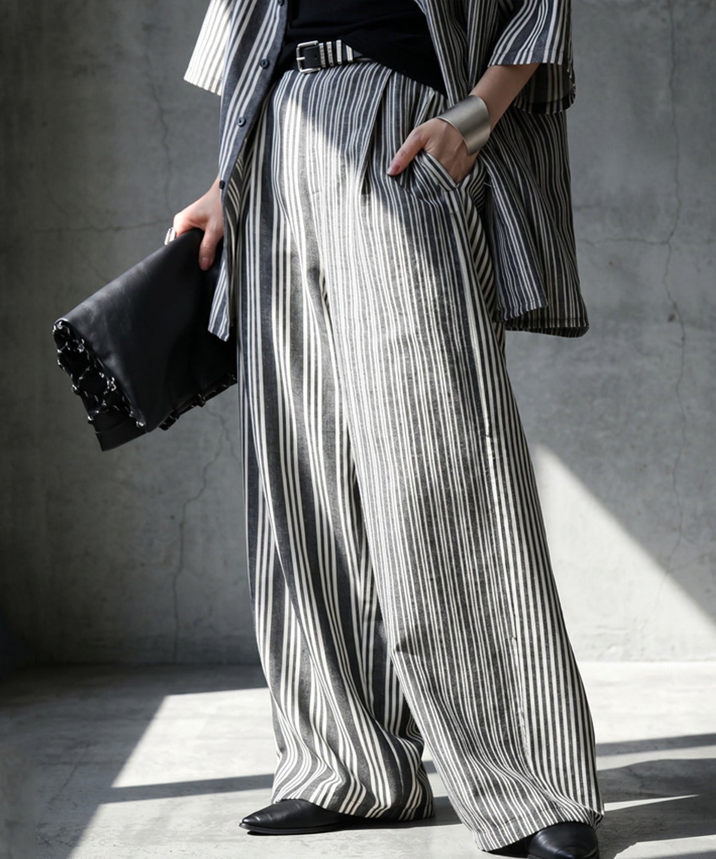 Striped Wide-Leg Pants With Pleats Ladies