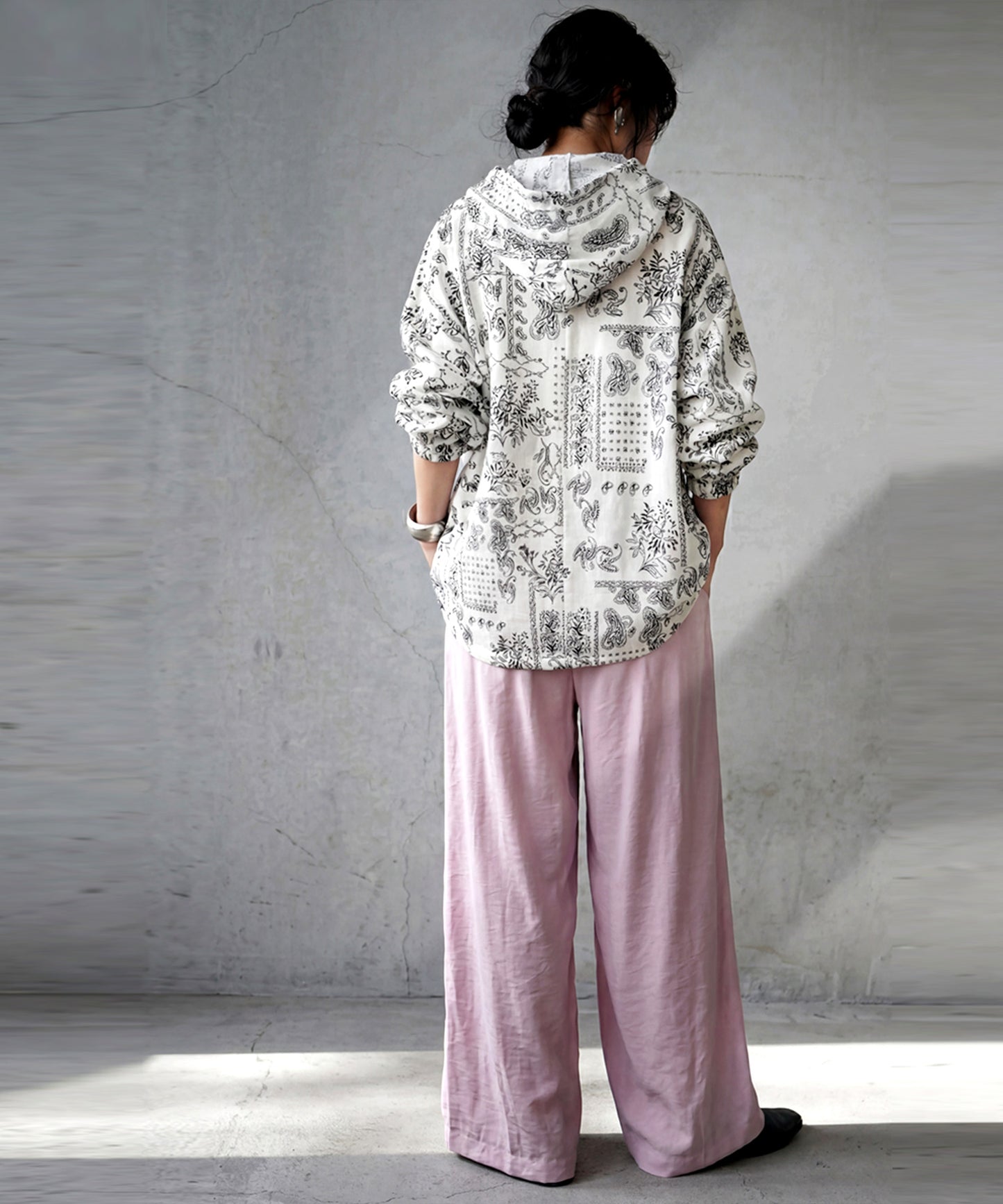 Paisley-Patterned Sheer All-Over Print Hoodie Ladies