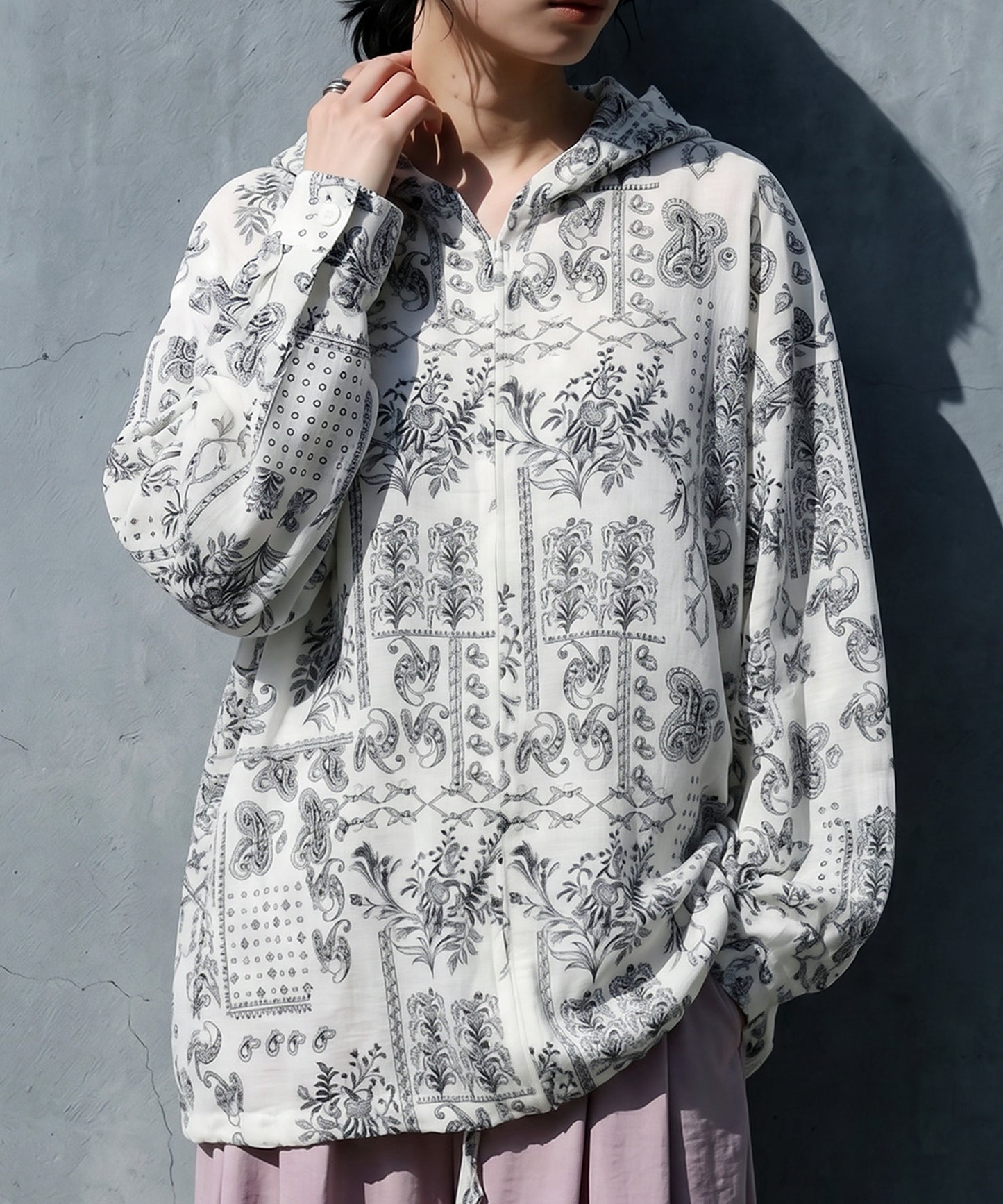 Paisley-Patterned Sheer All-Over Print Hoodie Ladies