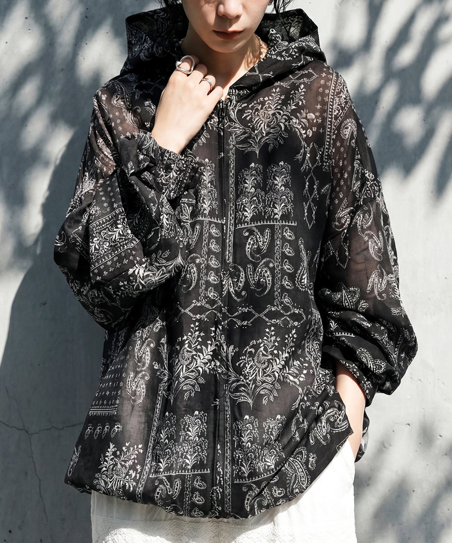 Paisley-Patterned Sheer All-Over Print Hoodie Ladies