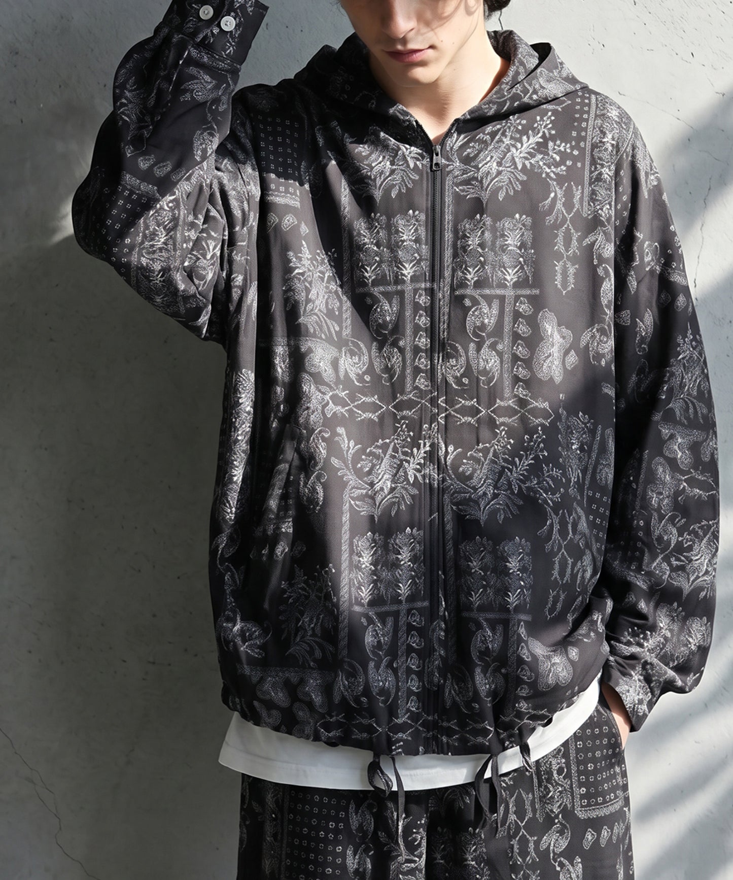 Paisley-Patterned Sheer All-Over Print Hoodie Men’s