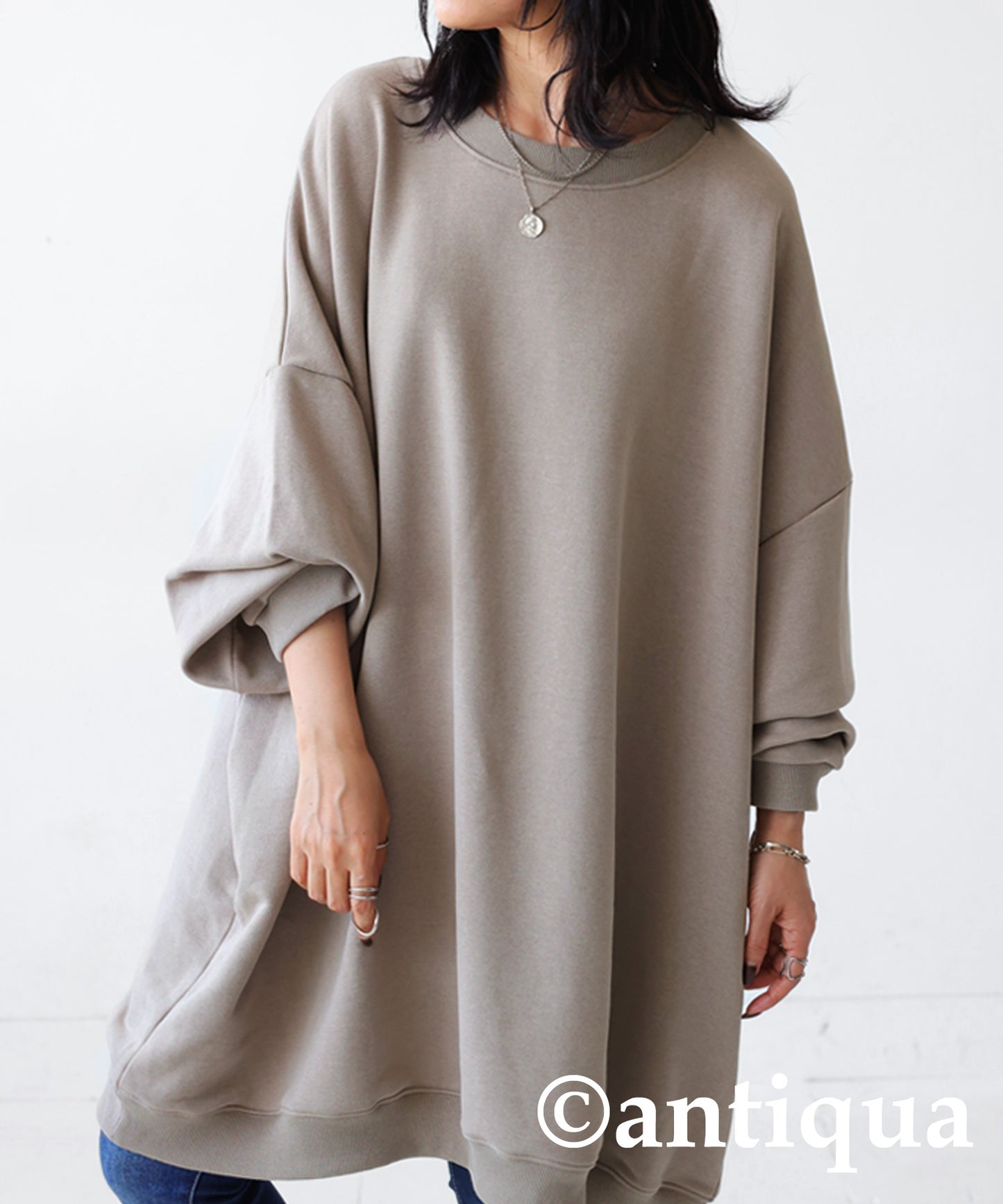 Ladies loose-fitting sweatshirt long sleeve plain