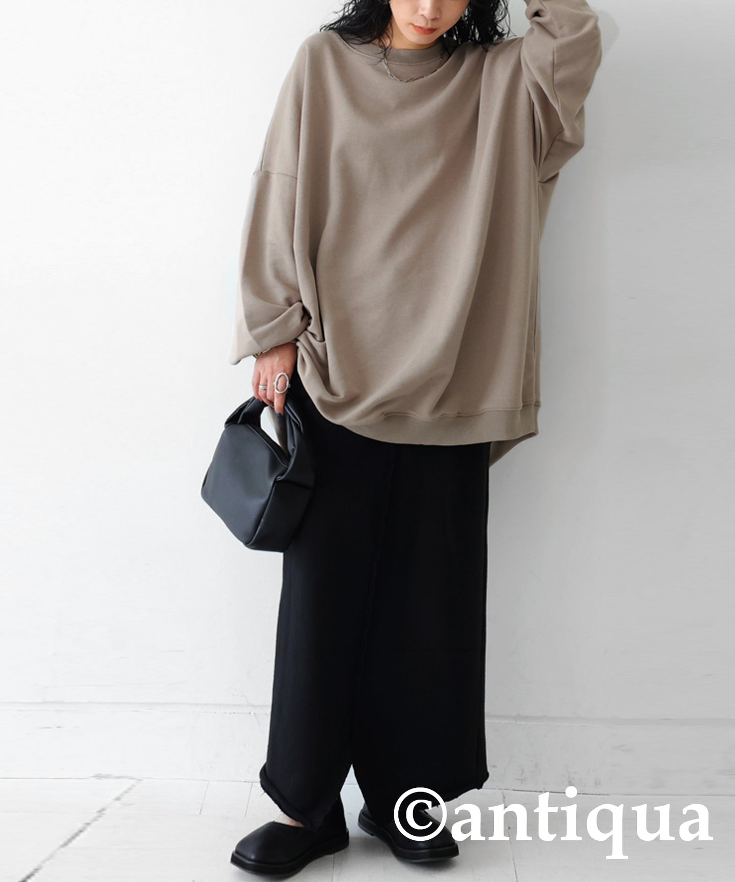 Ladies loose-fitting sweatshirt long sleeve plain