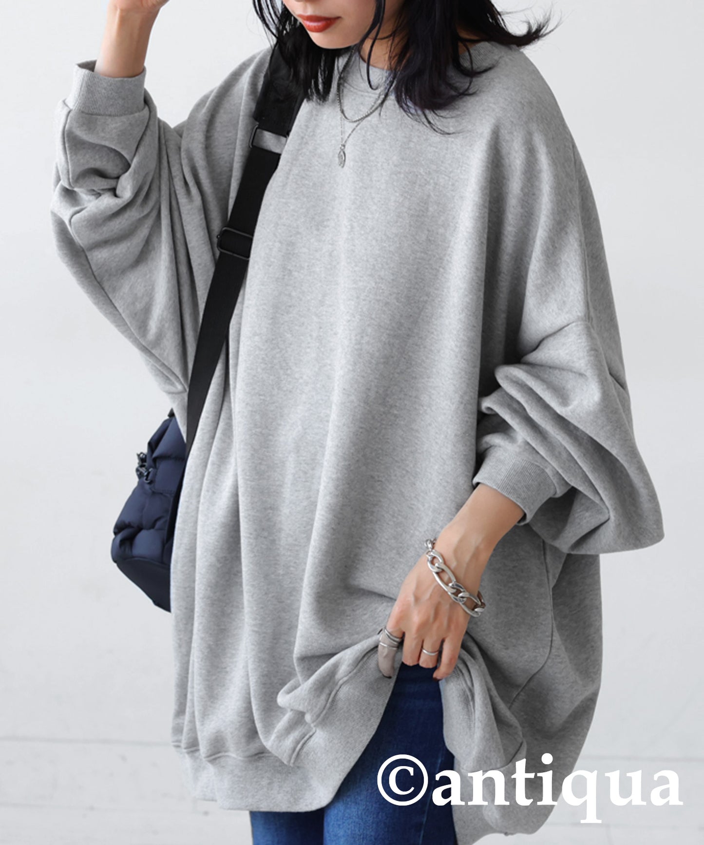 Ladies loose-fitting sweatshirt long sleeve plain