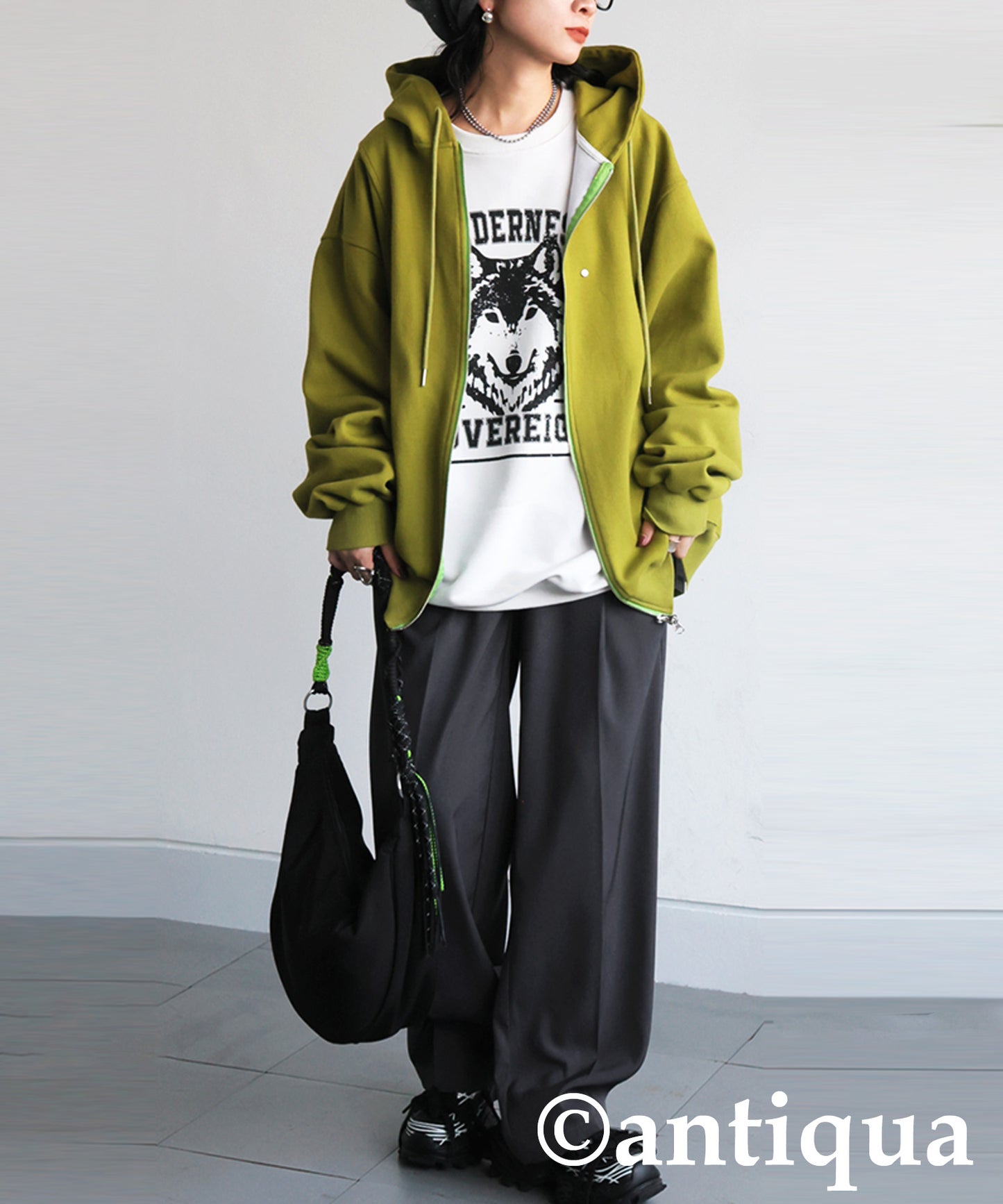 100% Cotton Animal Logo Sweatshirt Ladies