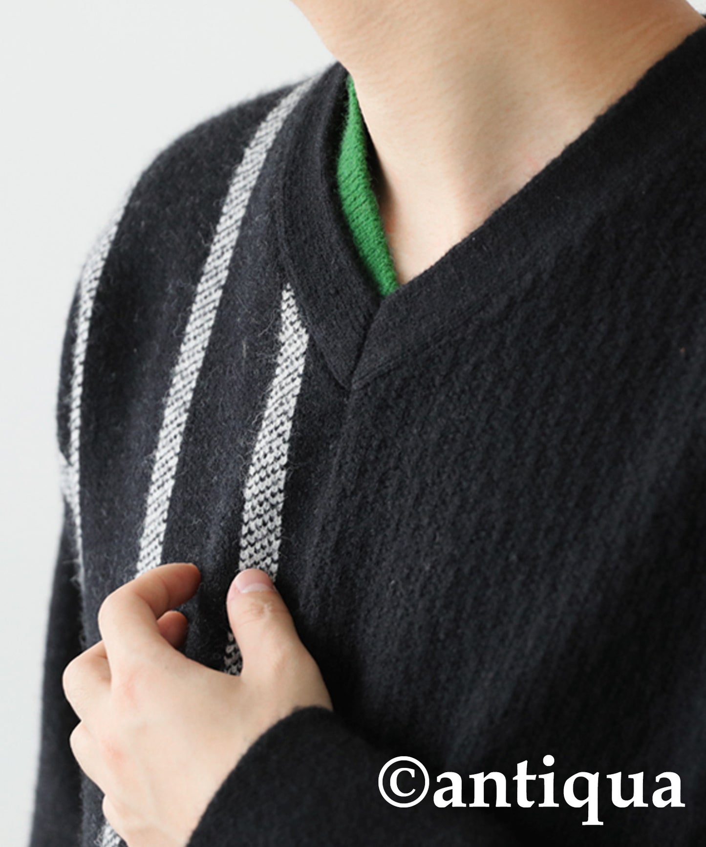 Asymmetric Border Knit Men's