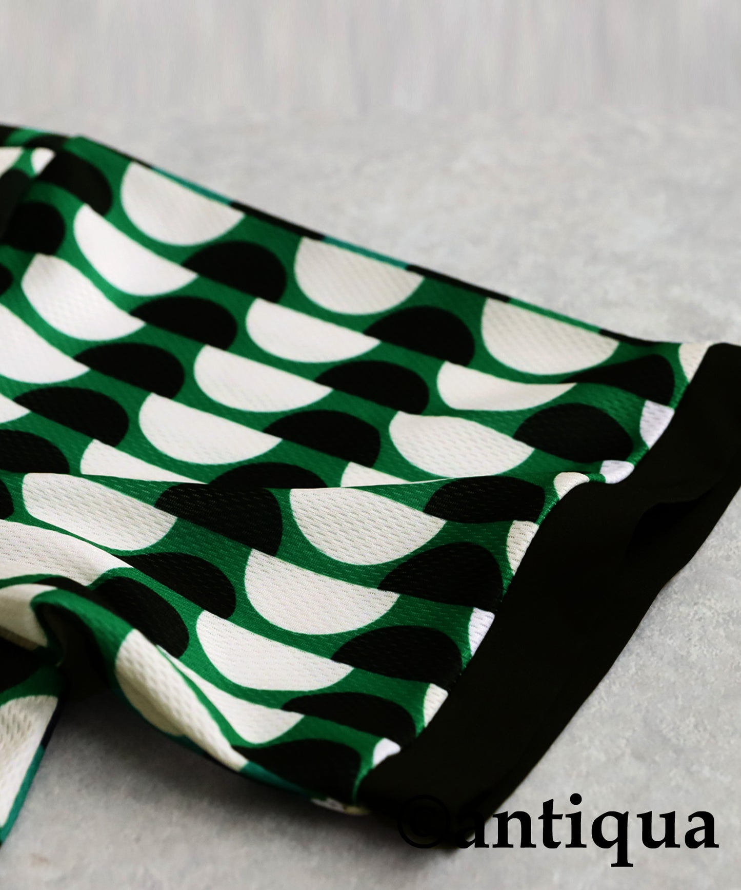 Salu. Ladies Retro Pattern Polo Shirt