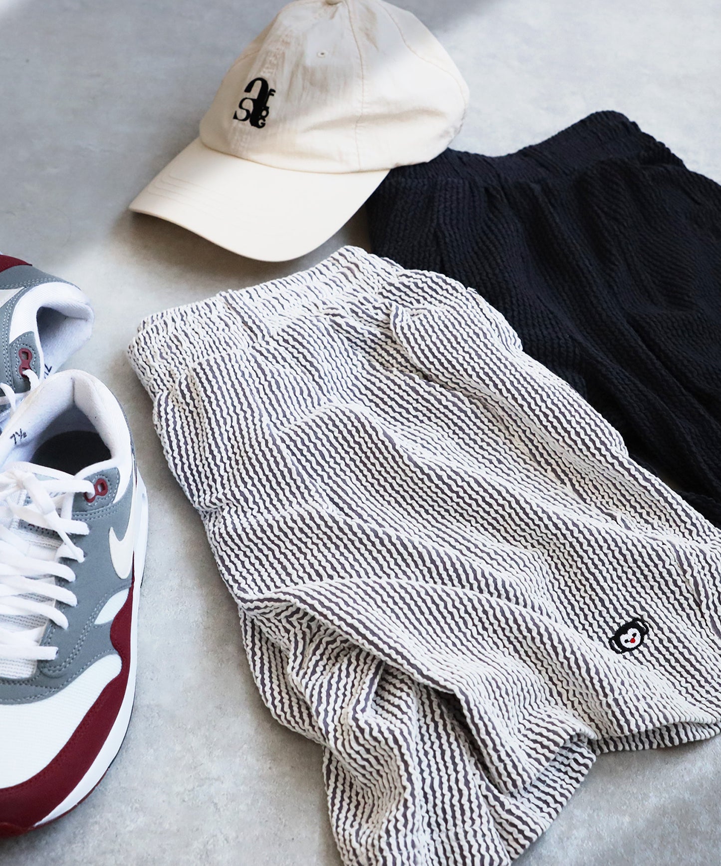 Salu. Men's Striped Logo Pants