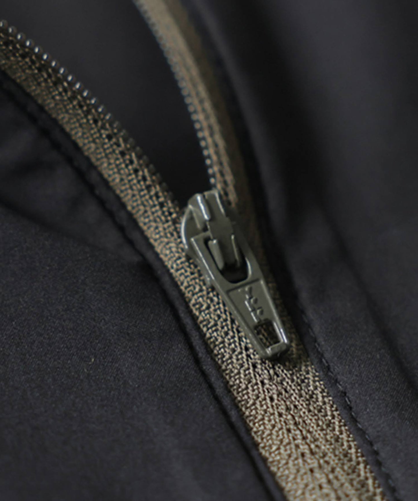 Salu Color-Blocked Half-Zip Top Men's