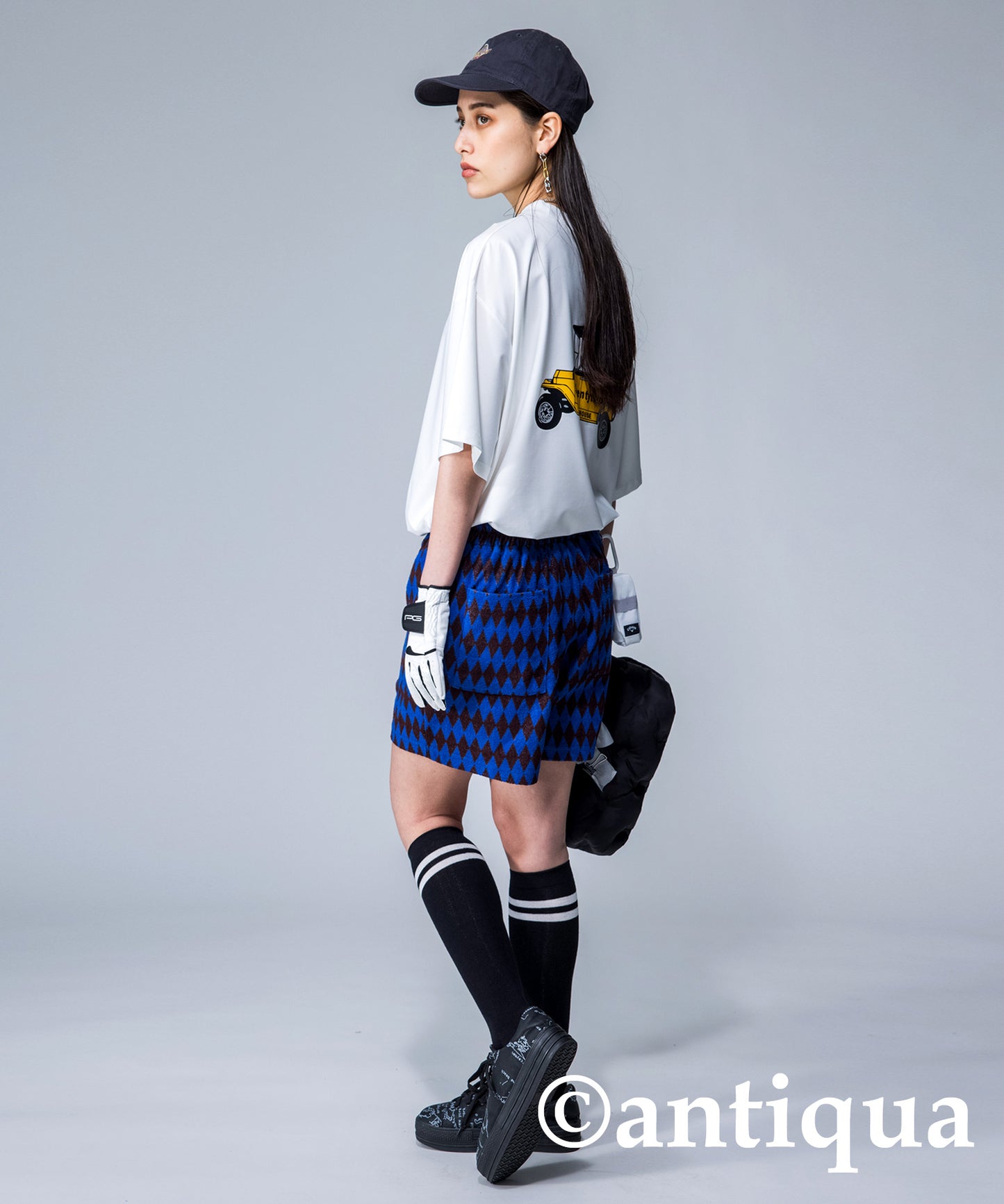 ANTIQUAGOLF×STCH Ladies shorts geometric pattern