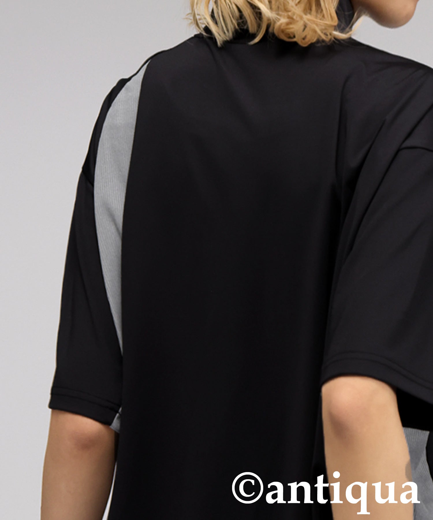 【ANTIQUAGOLF×STCH】UNISEX Ladies ANTIQUA GOLF × STCH Asymmetric Logo Top | Japanese fashion