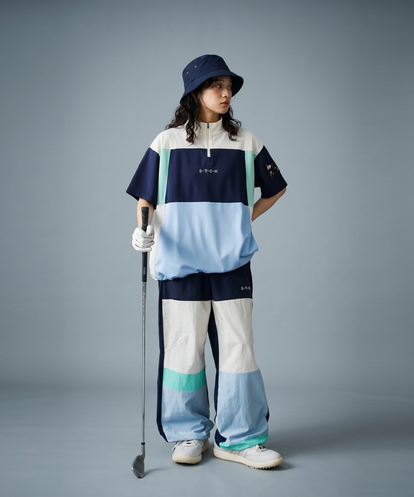 ANTIQUA GOLF×STCH Color-Blocked Half-Zip Top Ladies