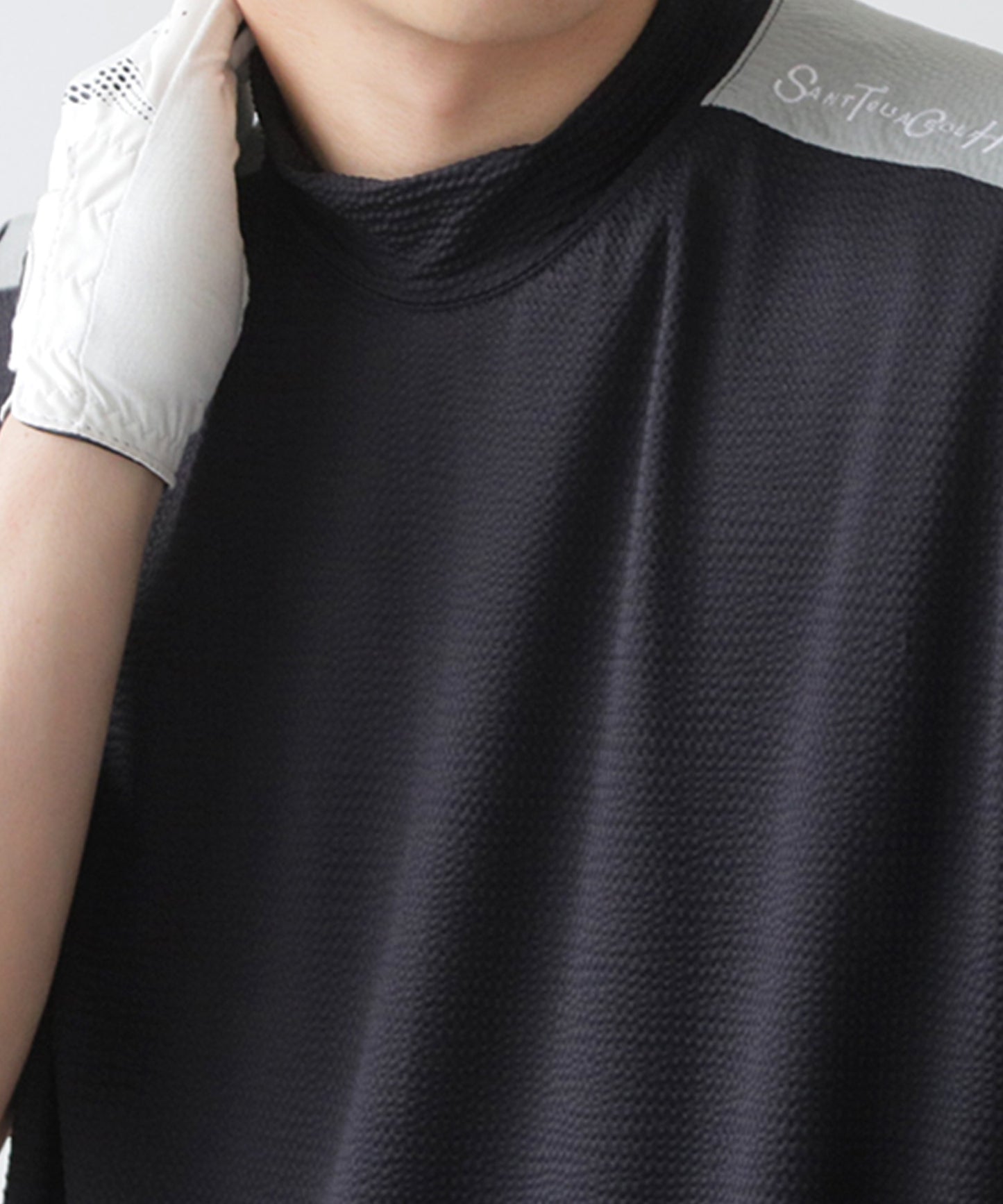 ANTIQUA GOLF×STCH Sweat-Wicking, Quick-Drying, UV-Cut Mock Neck Pullover Men’s