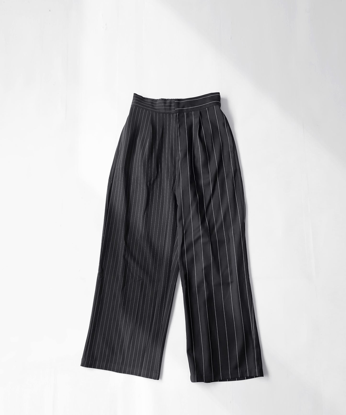 Striped Tuck Pants Ladies