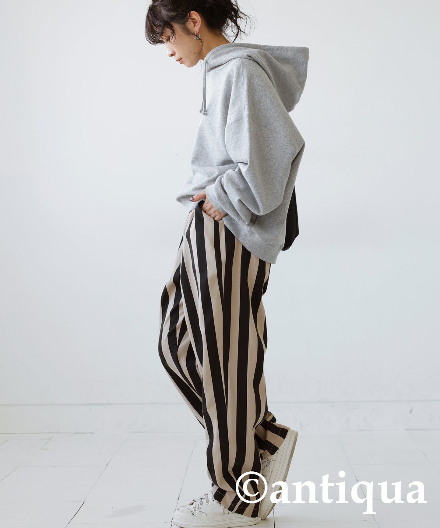 Ladies tapered full-length pants vertical stripe