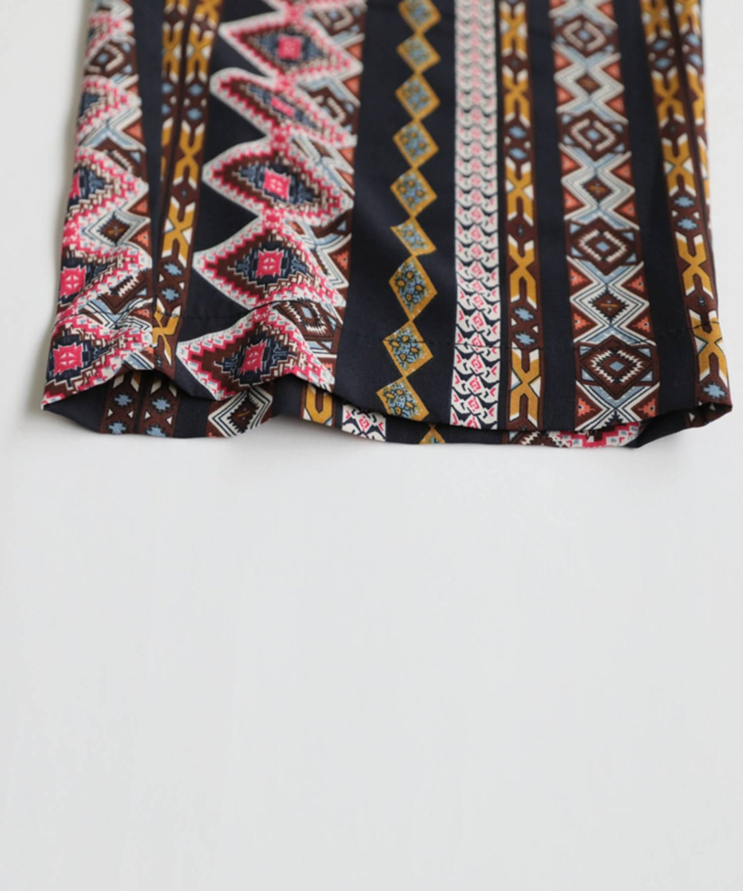 Men's Native Pattern Tapered Pants