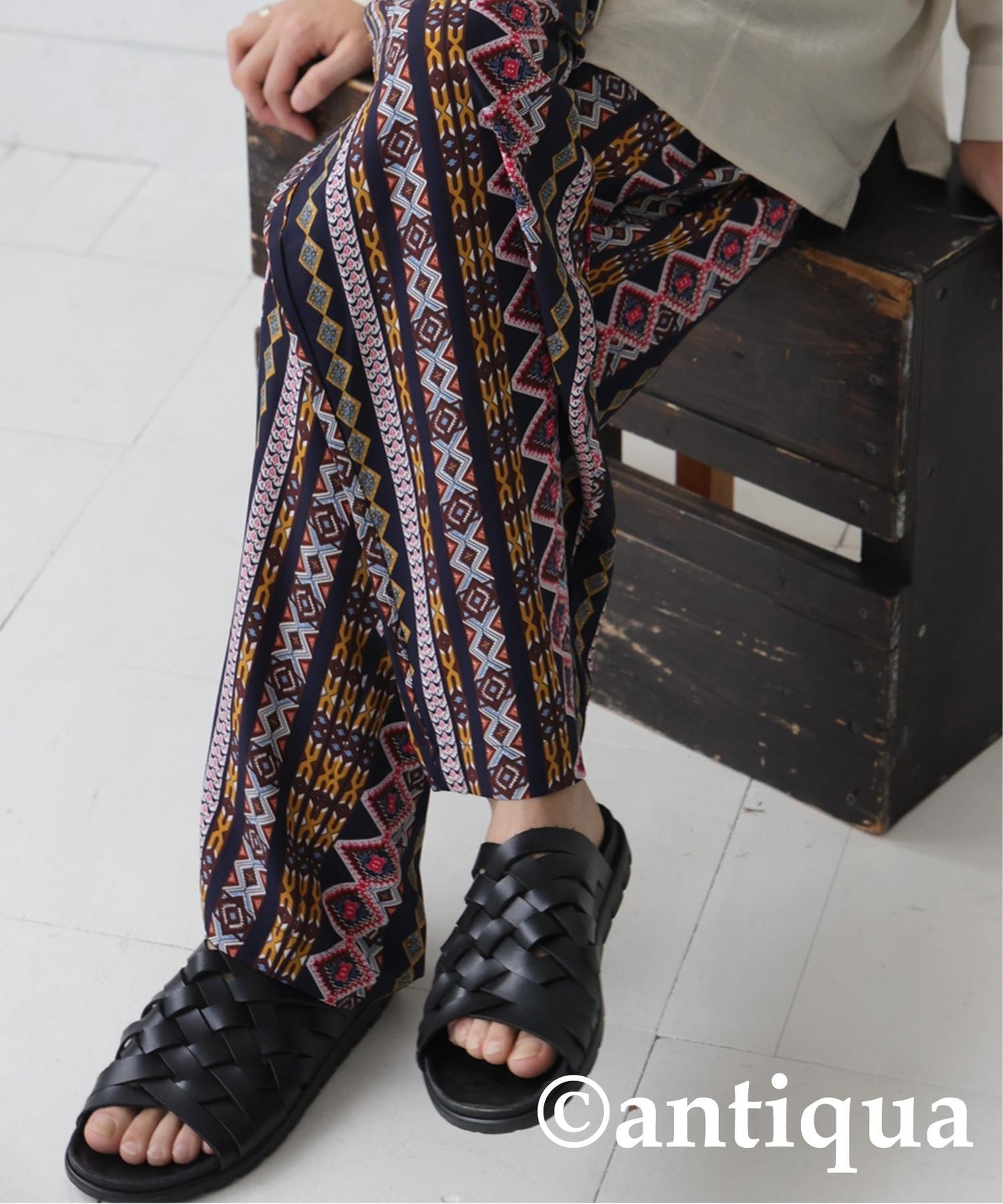 Men's Native Pattern Tapered Pants