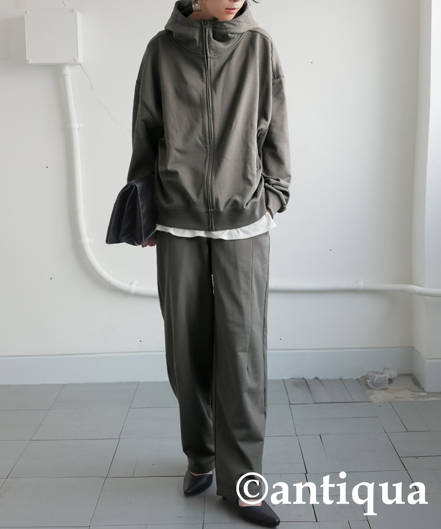 Short Zip Hoodie Ladies